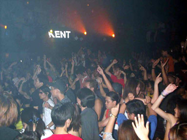 Movement_09_Maerz_2001_Pic22