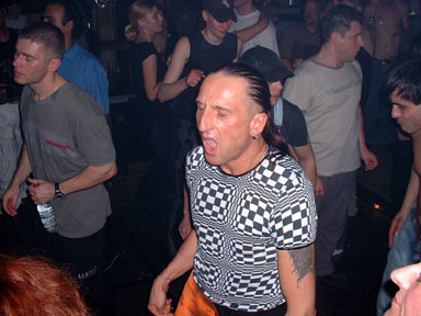 tv_whatever_22MAR2002_pic21