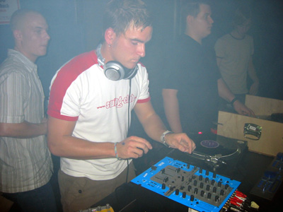 DisortionClub@MTW_11Okt2003_Pic09