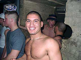 toxic_family_21_Jan_2001_Pic_11