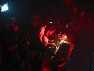 TimeWarp14_05April2003_Pic097