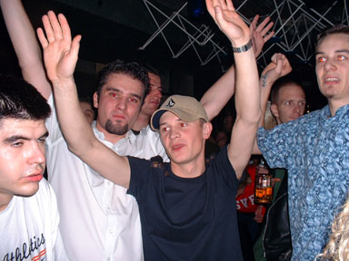 U60311_30NOV2001_Pic16